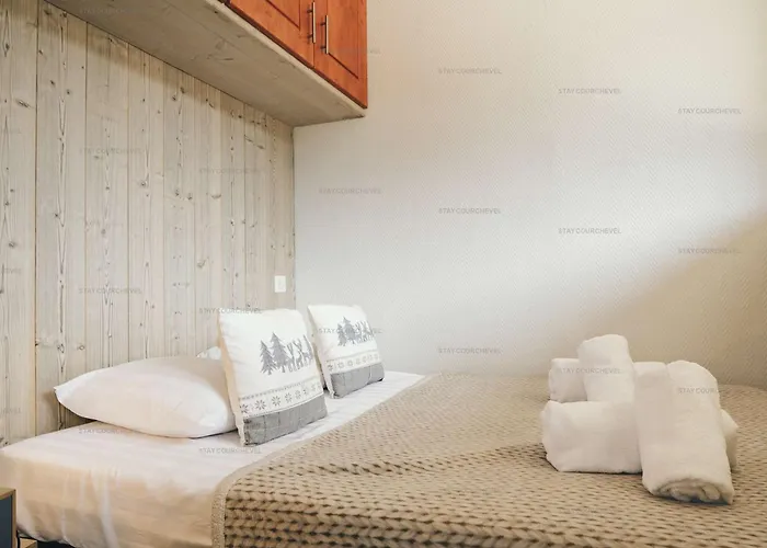 Confortable Pour 6 A Courchevel, Acces Direct Aux Pistes - Fr-1-864-2 谷雪维尔